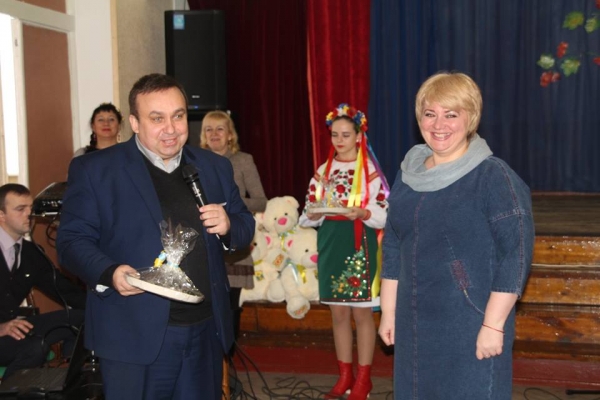 У Ніжині відбувся 3-й міський фестиваль-конкурс патріотичної пісні. Фото. частина 1