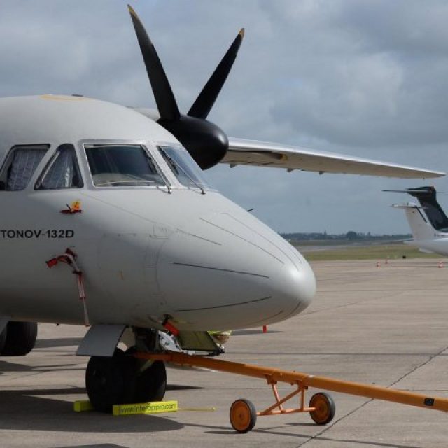 Назвали ціну нового українського літака, який виготовили без російських частин